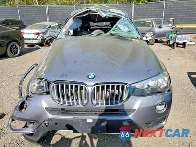 Piąte zdjęcie samochodu w środku: 2017 BMW X3 XDRIVE28I VIN:5UXWX9C37H0W75788 - miniatura