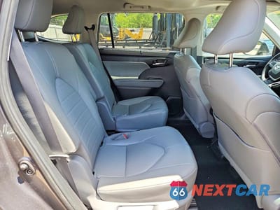 Zdjęcie 11 z 14 samochodu: 2023 TOYOTA HIGHLANDER XLE VIN:5TDKDRAH5PS516819 - miniatura