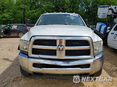 Piąte zdjęcie samochodu w środku: 2017 RAM 5500 VIN:3C7WRNFL1HG658497 - miniatura