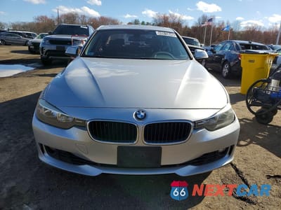 Piąte zdjęcie samochodu w środku: 2013 BMW 328 XI SULEV VIN:WBA3B5C55DF594063 - miniatura