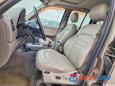 Zdjęcie 7 z 14 samochodu: 2003 JEEP LIBERTY LIMITED VIN:1J4GL58KX3W728767 - miniatura