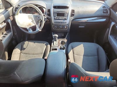 Zdjęcie 8 z 14 samochodu: 2014 KIA SORENTO LX VIN:5XYKT3A63EG500319 - miniatura