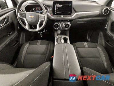 Zdjęcie 8 z 13 samochodu: 2026 CHEVROLET BLAZER 2LT VIN:3GNKBCR48TS140862 - miniatura