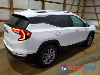 Trzecie zdjęcie samochodu z tyłu: 2024 GMC TERRAIN SLT VIN:3GKALVEG0RL324309 - miniatura