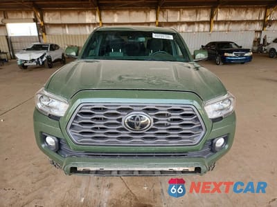 Piąte zdjęcie samochodu w środku: 2021 TOYOTA TACOMA TRD OFF-ROAD VIN:3TMCZ5AN8MM444255 - miniatura