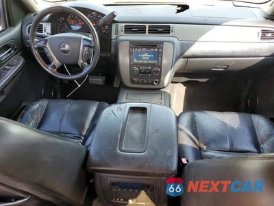 Zdjęcie 8 z 12 samochodu: 2010 GMC SIERRA K1500 SLT VIN:3GTRKWE38AG112923 - miniatura