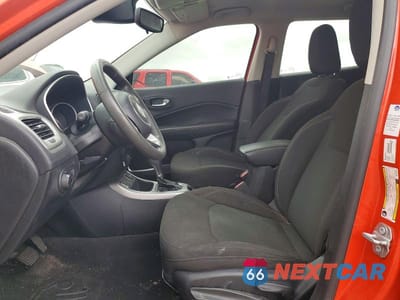 Zdjęcie 7 z 13 samochodu: 2021 JEEP COMPASS SPORT VIN:3C4NJCAB6MT552907 - miniatura