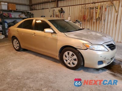 Czwarte zdjęcie samochodu z boku: 2011 TOYOTA CAMRY LE VIN:4T1BF3EK5BU127319 - miniatura