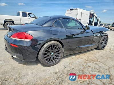 Trzecie zdjęcie samochodu z tyłu: 2015 BMW Z4 SDRIVE35I VIN:WBALM7C52FJ798874 - miniatura