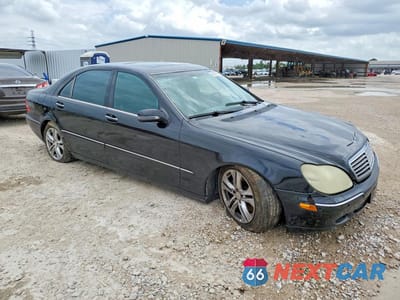 Czwarte zdjęcie samochodu z boku: 2001 MERCEDES-BENZ S 500 VIN:WDBNG75J41A185479 - miniatura
