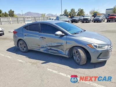 Czwarte zdjęcie samochodu z boku: 2018 HYUNDAI ELANTRA SEL VIN:KMHD84LF2JU537346 - miniatura