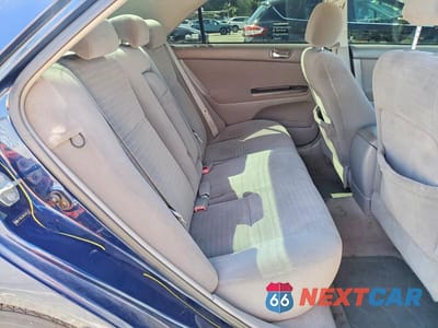 Zdjęcie 10 z 13 samochodu: 2005 TOYOTA CAMRY LE VIN:4T1BE32K65U055123 - miniatura