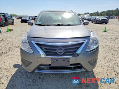 Piąte zdjęcie samochodu w środku: 2017 NISSAN VERSA 1.6 S PLUS VIN:3N1CN7AP0HL851218 - miniatura