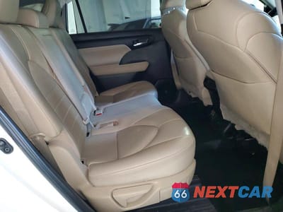 Zdjęcie 11 z 13 samochodu: 2023 TOYOTA HIGHLANDER XLE VIN:5TDKDRAHXPS005543 - miniatura