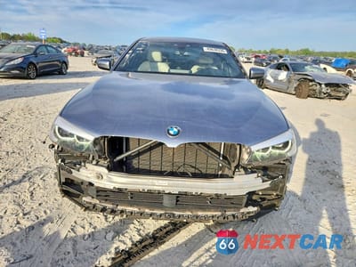 Piąte zdjęcie samochodu w środku: 2020 BMW 530 I VIN:WBAJR3C01LCD00236 - miniatura