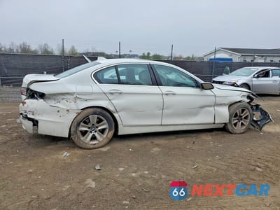Trzecie zdjęcie samochodu z tyłu: 2013 BMW 528 XI VIN:WBAXH5C54DDW13617 - miniatura