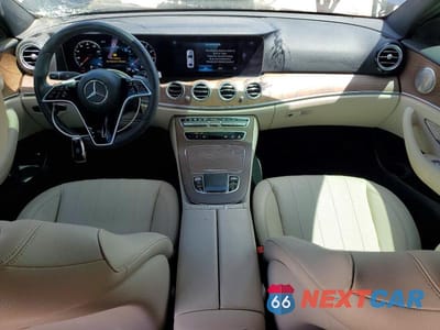 Zdjęcie 8 z 11 samochodu: 2022 MERCEDES-BENZ E 350 VIN:W1KZF8DB8NB091830 - miniatura