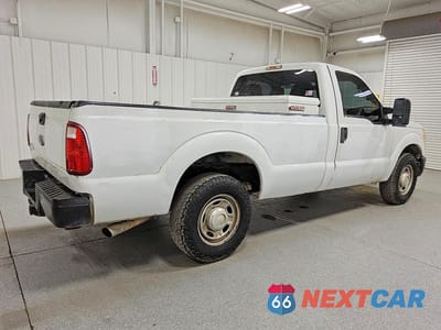 Trzecie zdjęcie samochodu z tyłu: 2016 FORD F250 SUPER DUTY VIN:1FTBF2A6XGED27735 - miniatura