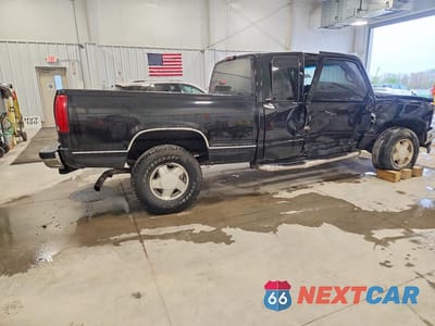 Trzecie zdjęcie samochodu z tyłu: 1998 GMC SIERRA K1500 VIN:1GTEK19R4WR501503 - miniatura