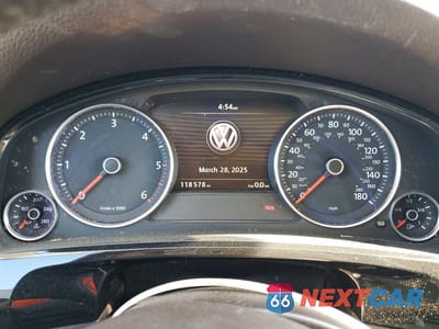 Zdjęcie 9 z 13 samochodu: 2013 VOLKSWAGEN TOUAREG V6 TDI VIN:WVGEP9BP2DD004450 - miniatura