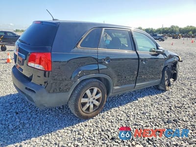 Trzecie zdjęcie samochodu z tyłu: 2012 KIA SORENTO LX VIN:5XYKT3A16CG192001 - miniatura