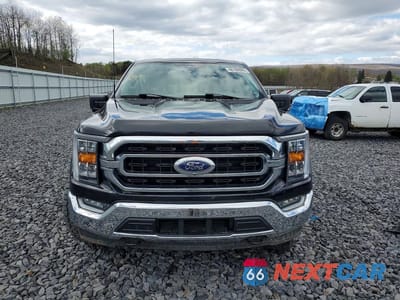 Piąte zdjęcie samochodu w środku: 2023 FORD F150 SUPERCREW VIN:1FTFW1E89PKG08921 - miniatura