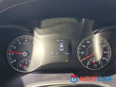 Zdjęcie 9 z 13 samochodu: 2019 KIA OPTIMA LX VIN:5XXGT4L30KG341757 - miniatura