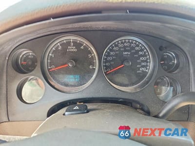Zdjęcie 9 z 13 samochodu: 2011 CHEVROLET TAHOE K1500 LT VIN:1GNSKBE02BR373814 - miniatura