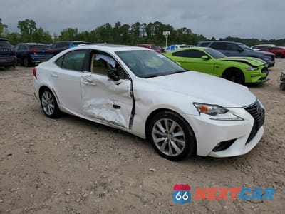 Czwarte zdjęcie samochodu z boku: 2016 LEXUS IS 200T BASE VIN:JTHBA1D23G5029625 - miniatura