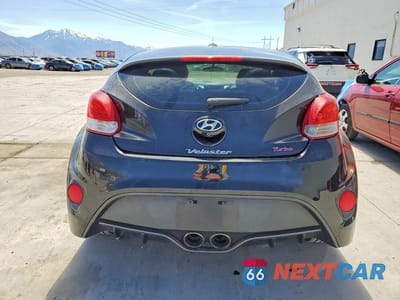 Zdjęcie 6 z 12 samochodu: 2016 HYUNDAI VELOSTER TURBO VIN:KMHTC6AE9GU255472 - miniatura