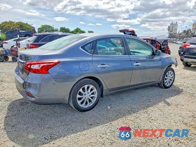 Trzecie zdjęcie samochodu z tyłu: 2018 NISSAN SENTRA SV VIN:3N1AB7AP1JL608149 - miniatura
