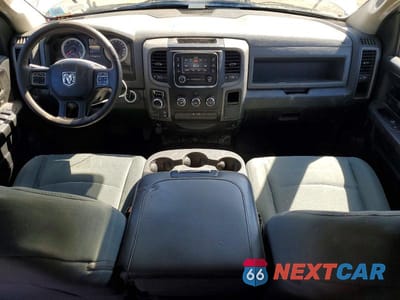 Zdjęcie 8 z 13 samochodu: 2016 RAM 1500 ST VIN:3C6RR7KT6GG271204 - miniatura