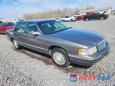Czwarte zdjęcie samochodu z boku: 1999 CADILLAC DEVILLE VIN:1G6KD54Y9XU806502 - miniatura