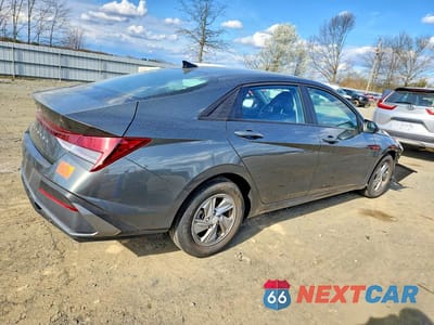 Trzecie zdjęcie samochodu z tyłu: 2025 HYUNDAI ELANTRA SE VIN:KMHLL4DG5SU941745 - miniatura