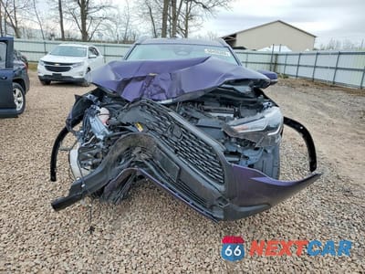 Piąte zdjęcie samochodu w środku: 2023 TOYOTA COROLLA CROSS LE VIN:7MUBAABG2PV052085 - miniatura