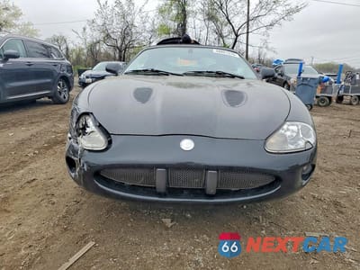 Piąte zdjęcie samochodu w środku: 2000 JAGUAR XKR VIN:SAJJA42BXYPA01543 - miniatura