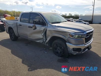 Czwarte zdjęcie samochodu z boku: 2025 RAM 1500 BIG HORN VIN:1C6RRFFG1SN571255 - miniatura