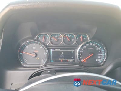 Zdjęcie 9 z 13 samochodu: 2015 CHEVROLET SUBURBAN K1500 LT VIN:1GNSKJKC5FR611024 - miniatura
