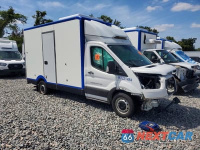 Czwarte zdjęcie samochodu z boku: 2024 FORD TRANSIT DELIVERY TRUCK VIN:1FDBW5Z88RKB38167 - miniatura