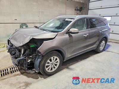 2019 KIA SORENTO 5XYPGDA55KG529579 - główne zdjęcie licytacji z USA - miniatura