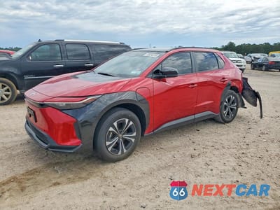 2024 TOYOTA BZ4X XLE JTMABACAXRA065583 - główne zdjęcie licytacji z USA - miniatura
