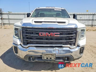 Piąte zdjęcie samochodu w środku: 2020 GMC SIERRA 3500 UTILITY / SERVICE TRUCK VIN:1GD38PE75LF274537 - miniatura