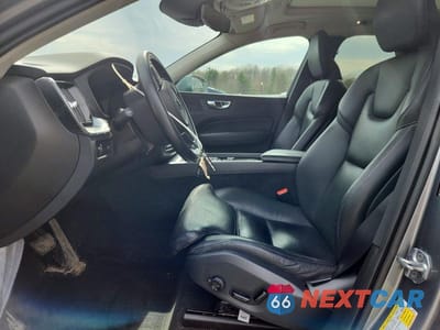 Zdjęcie 7 z 12 samochodu: 2019 VOLVO XC60 T6 MOMENTUM VIN:LYVA22RK0KB263996 - miniatura