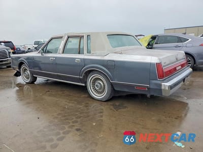 Drugie zdjęcie samochodu z przodu: 1985 LINCOLN TOWN CAR VIN:1LNBP96F8FY691028 - miniatura