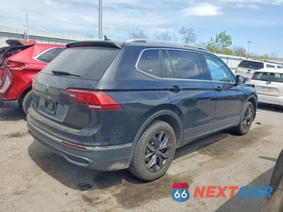 Trzecie zdjęcie samochodu z tyłu: 2024 VOLKSWAGEN TIGUAN SE VIN:3VV3B7AX9RM074427 - miniatura