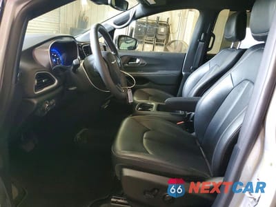 Zdjęcie 7 z 12 samochodu: 2026 CHRYSLER PACIFICA SELECT VIN:2C4RC1BGXTR174828 - miniatura