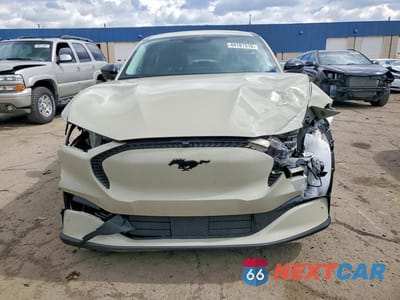 Piąte zdjęcie samochodu w środku: 2025 FORD MUSTANG MACH-E SELECT VIN:3FMTK1S53SMA36508 - miniatura