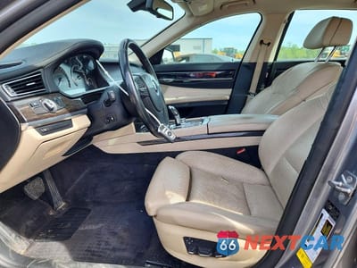 Zdjęcie 7 z 13 samochodu: 2011 BMW 740 LI VIN:WBAKB4C59BC574533 - miniatura