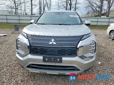 Piąte zdjęcie samochodu w środku: 2022 MITSUBISHI OUTLANDER SE VIN:JA4J3UA81NZ082924 - miniatura