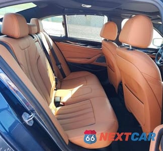 Zdjęcie 10 z 12 samochodu: 2023 BMW 5 SERIES VIN:WBA33AG0XPCM16921 - miniatura